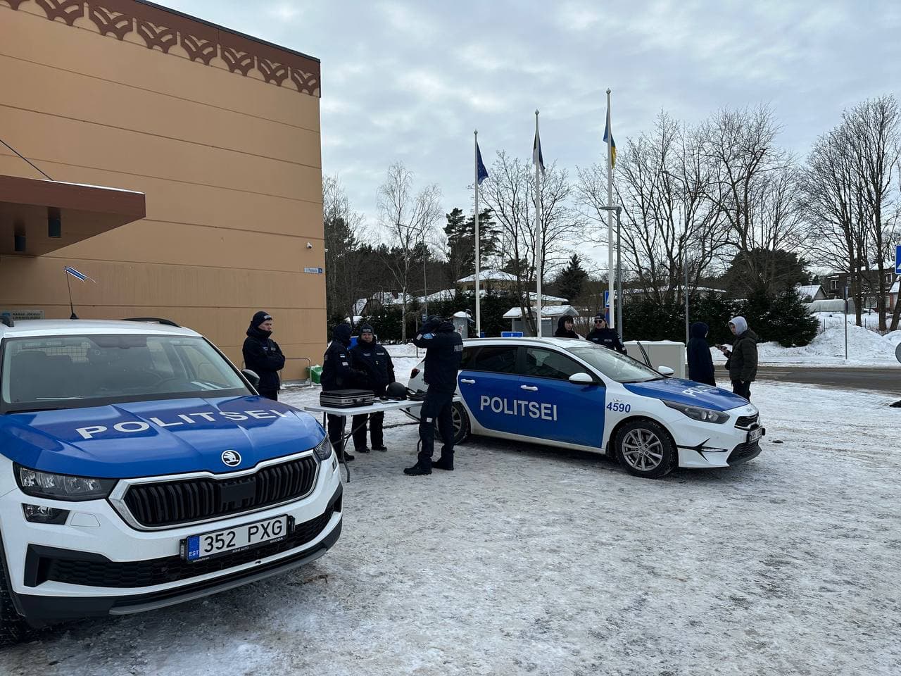 В Нарва-Йыэсуу прошёл праздник ко Дню независимости Эстонии - 5
