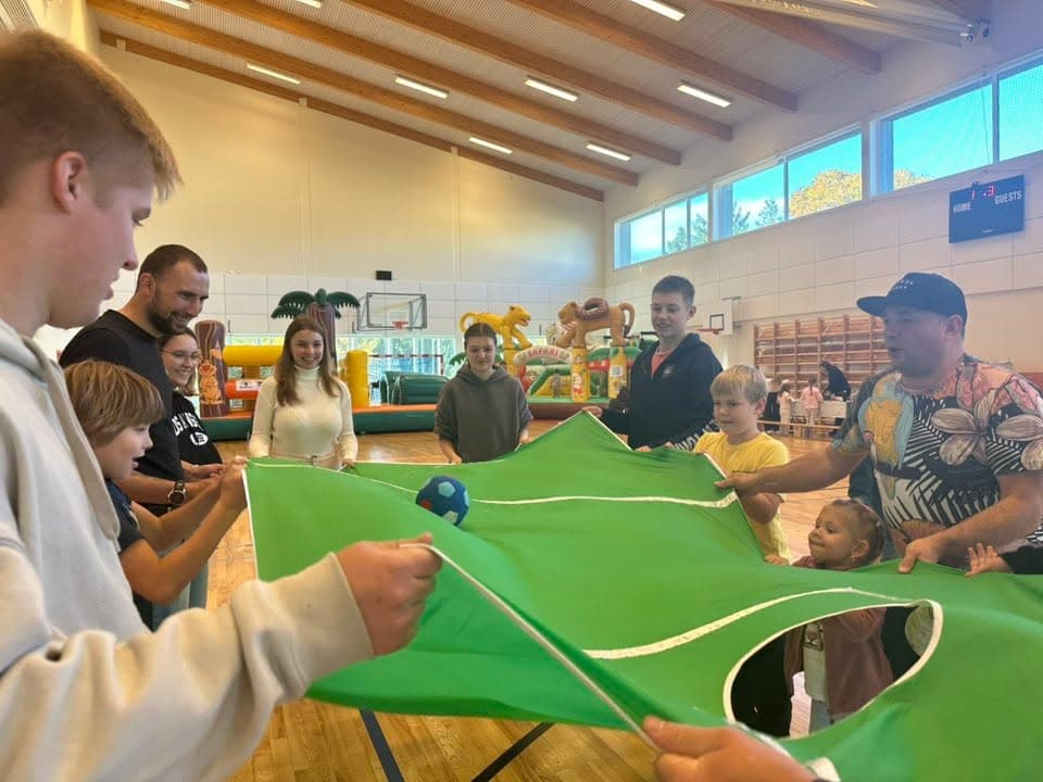 Sinimäel toimus soe ja rõõmus sügisene perepidu - 12