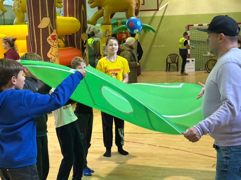 В школе Нарва-Йыэсуу прошёл тёплый осенний семейный день - 28